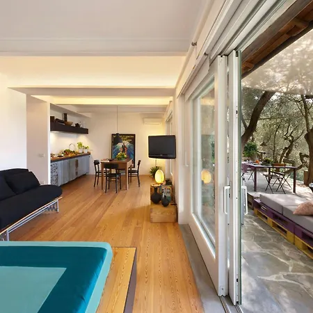 House With Sea View In Capo Di 펜션 *