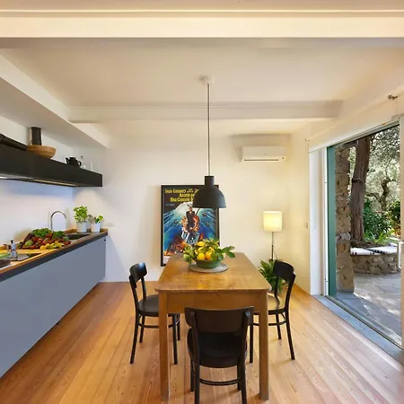 House With Sea View In Capo Di 소렌토